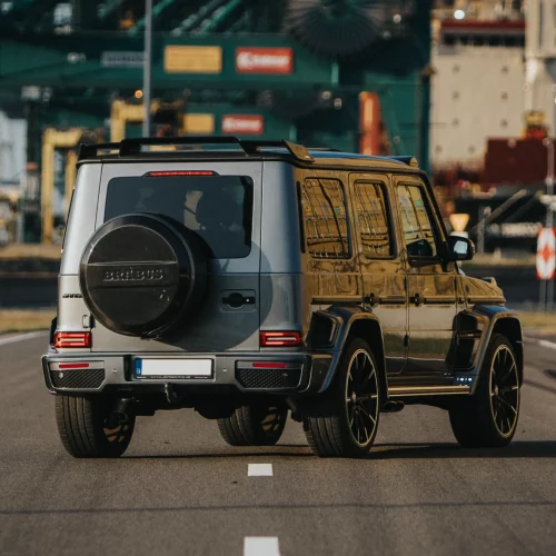 Een foto van de achterkant van de Mercedes-AMG G63 BRABUS